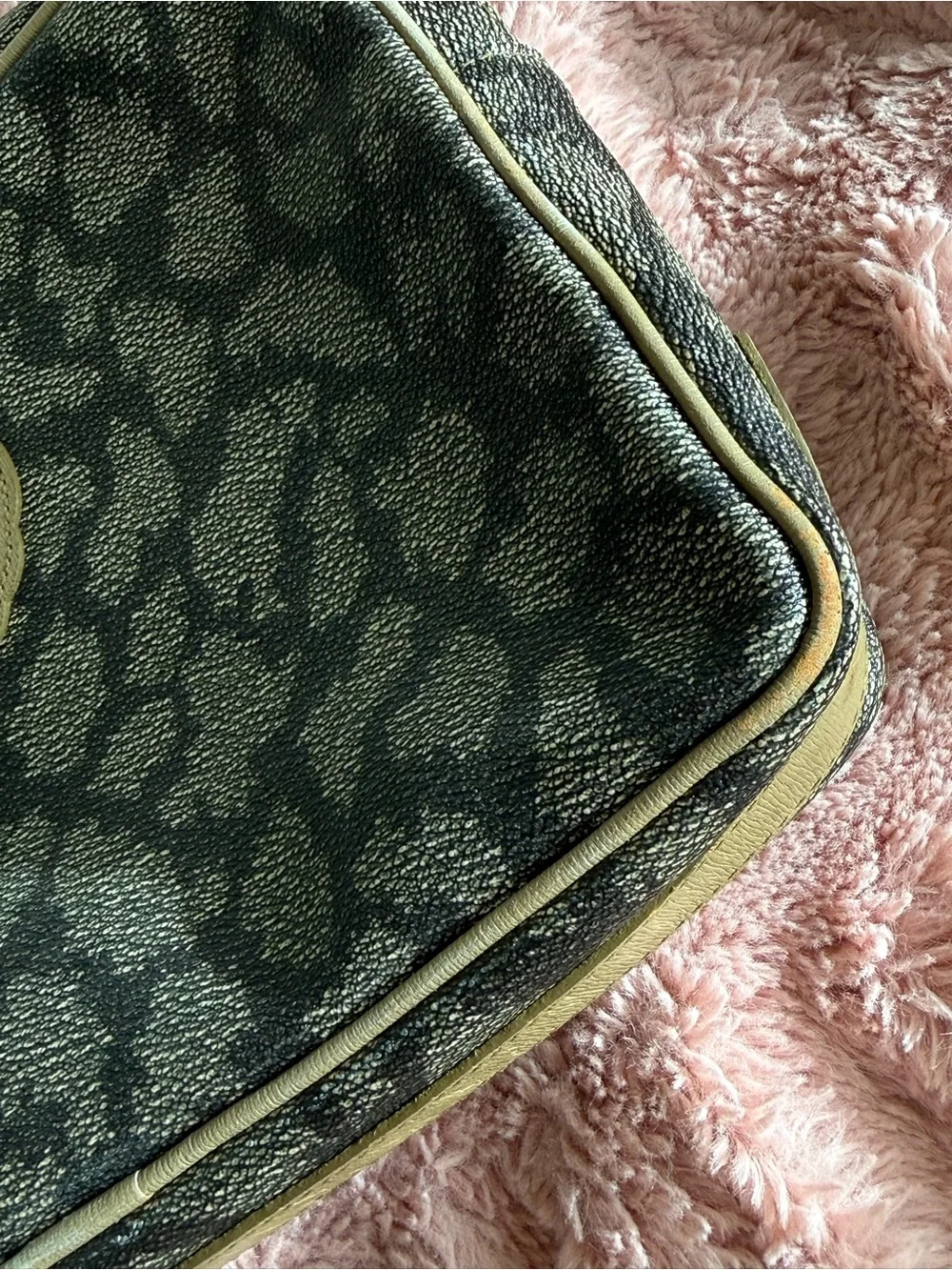 Yves Saint Laurent vintage ysl